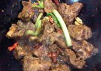 干笋烧猪骨头的做法 步骤2