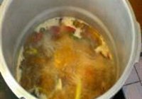 干笋烧猪骨头的做法 步骤3