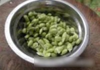 蒸毛豆的做法 步骤1