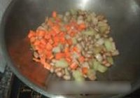 土豆花生烧肉的做法 步骤10