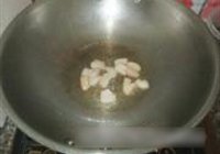 土豆花生烧肉的做法 步骤6