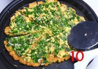 韭菜鸡蛋糊饼的做法 步骤9