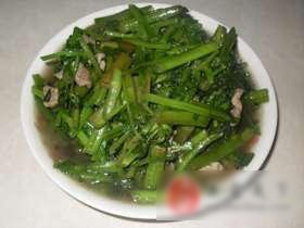 水芹菜炒肉片