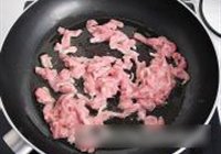 香菇蒜薹炒肉丝的做法 步骤4