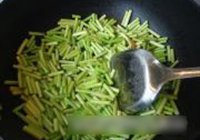 蒜苔炒肉丝的做法 步骤9