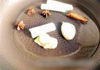 小鸡炖榛蘑的做法 步骤6