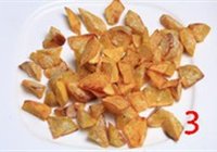 家常拔丝红薯的做法 步骤3