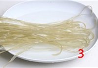 猪肉白菜炖粉条的做法 步骤3