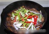 黄焖鱼的做法 步骤8