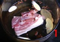 酸菜白肉的做法 步骤1