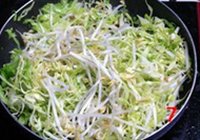 肉丝炒饼的做法 步骤7