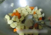牛肉炖马铃薯的做法 步骤4