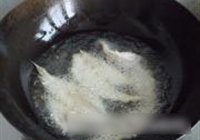 干炸小塌目鱼的做法 步骤4