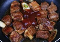 桂圆红枣烧排骨的做法 步骤3