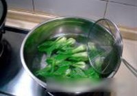 蚝油香菇扒菜心的做法 步骤3