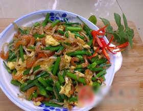鱼虾劲炒韭菜花