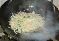 银芽青椒炒豆干的做法 步骤7