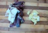 蚕豆煮枇杷叶的做法 步骤3