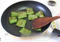 虎皮尖椒的做法 步骤2