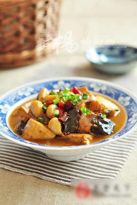 鲶鱼炖豆腐