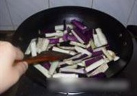 鱼香茄子的做法 步骤8