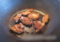 煎鸡腿肉炒蒜苔的做法 步骤5