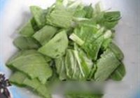 小白菜豆腐鱼丸汤的做法 步骤2