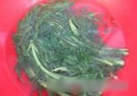 柳蒿芽炒肉丝的做法 步骤3