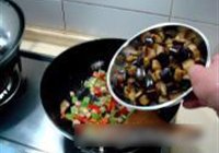 干炒茄丁的做法 步骤7