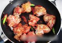 腐乳猪蹄的做法 步骤6