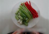 剁椒鱼头的做法 步骤2