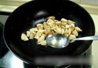 干锅海味烧笋的做法 步骤5
