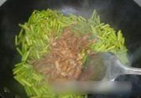 蒜苔炒肉丝的做法 步骤11