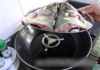 剁椒鱼头的做法 步骤4