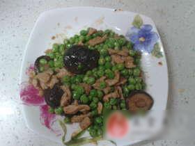 豌豆炒肉丝