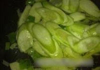 丝瓜鸡蛋粉条汤的做法 步骤7