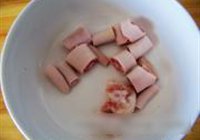黄豆煲猪尾的做法 步骤1