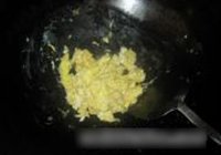 青椒炒鸡蛋的做法 步骤5