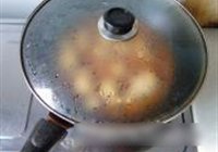 番茄红烩肉翅根的做法 步骤8