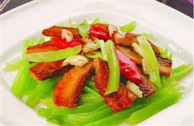 生菜梗炒水咸鱼