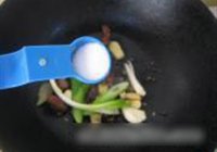 红焖羊肉的做法 步骤7