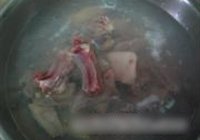 红焖羊肉的做法 步骤3