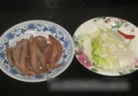 剥杆菜炒毛虾的做法 步骤2