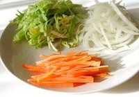 炒泡面的做法 步骤1