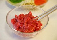 青椒豆干炒牛肉丝的做法 步骤2