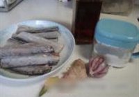 糖醋带鱼的做法 步骤1