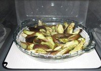 蒜香烧茄子的做法 步骤2