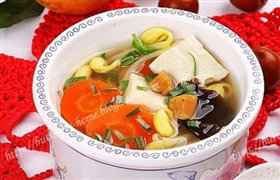 黄豆芽干贝豆腐汤