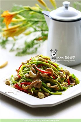 炒新鲜黄花菜