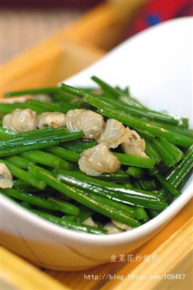 韭菜花炒蚬肉